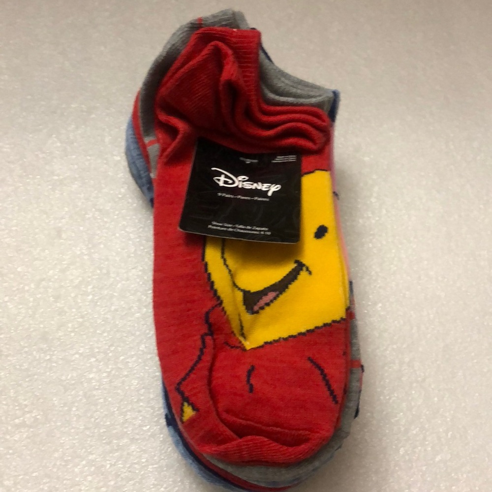 Disney Pooh bear no show socks 9 pairs woman’s 4-10 Valentine’s Day